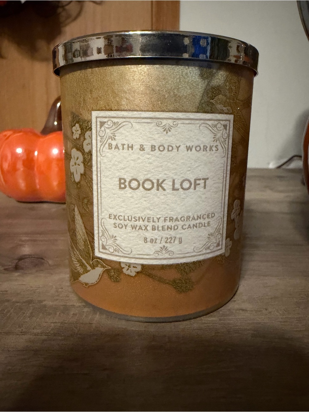 Bath & Body Works Book Loft Candle — Gold & Cream Finish